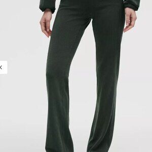 Ribbed Softstreme Flared Pant Regular- Rainforest Green Size 8